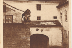 1955 - Kamenita vrata